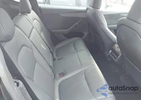 2026 Tesla Model Y Long Range Launch Series/Premium All-Wheel Drive z USA, uszkodzony, nr VIN 7SAYGDEE7TA409211